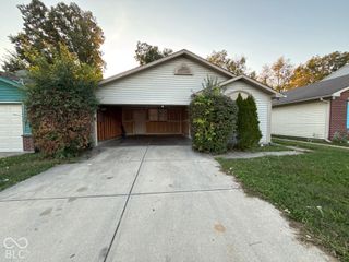3874 Burningbush Drive, Indianapolis, IN 46235