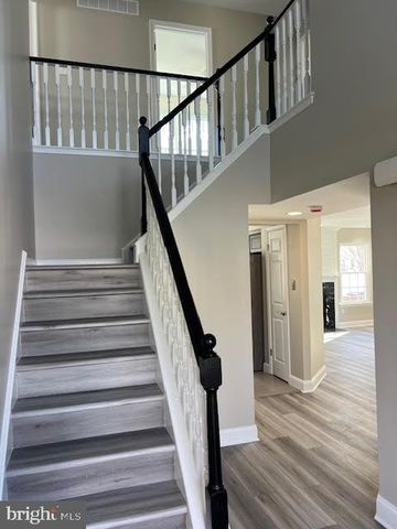 17 BALLINGER WAY, Mount Laurel, NJ 08054