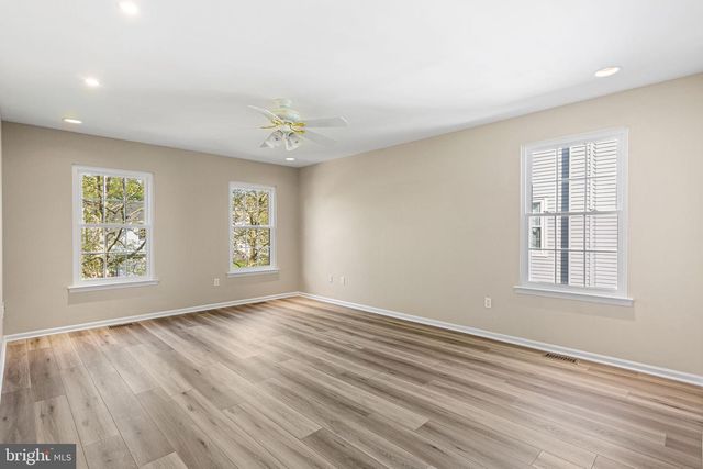 17 BALLINGER WAY, Mount Laurel, NJ 08054