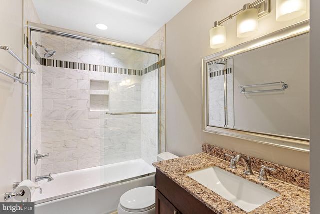 17 BALLINGER WAY, Mount Laurel, NJ 08054