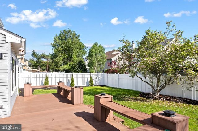 17 BALLINGER WAY, Mount Laurel, NJ 08054