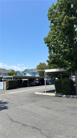 7025 Glade Ave 18, Canoga Park, CA 91303
