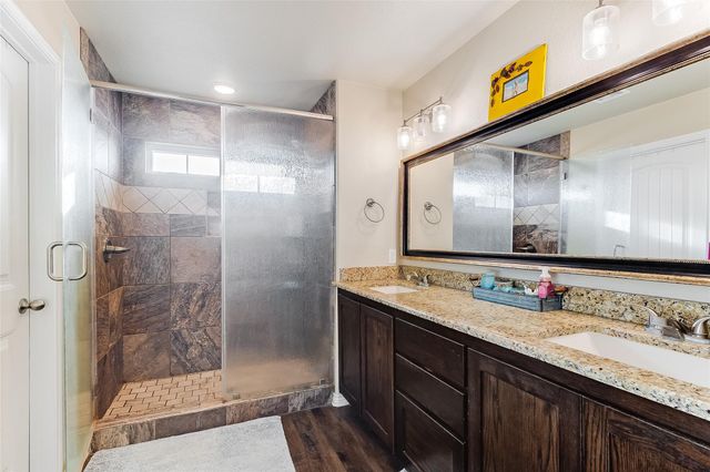 141 Elmer Ave, Burnet, TX 78611