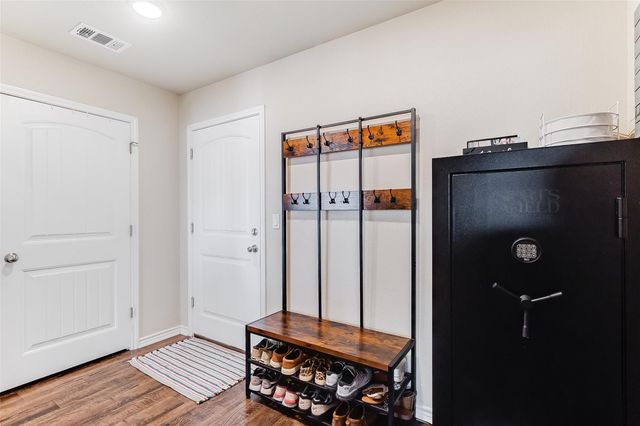 141 Elmer Ave, Burnet, TX 78611