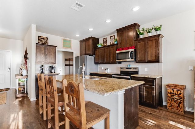 141 Elmer Ave, Burnet, TX 78611