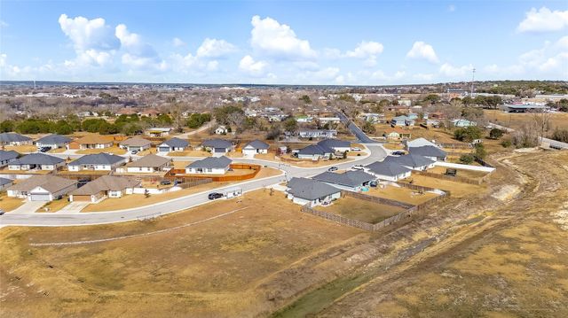 141 Elmer Ave, Burnet, TX 78611