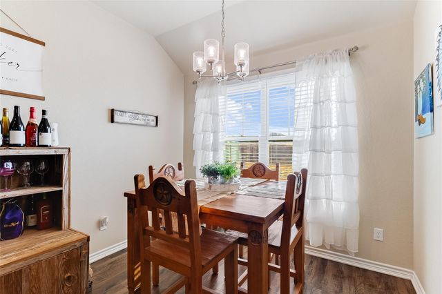 141 Elmer Ave, Burnet, TX 78611