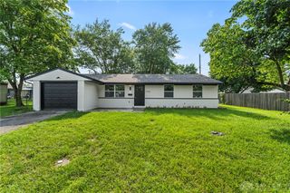 7935 Stockbridge Drive, Dayton, OH 45424