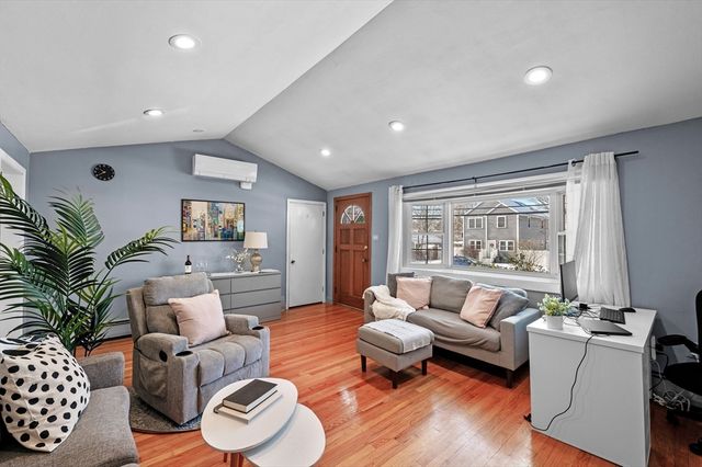 129 Moody St, North Andover, MA 01845