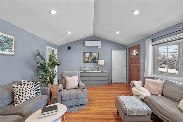 129 Moody St, North Andover, MA 01845