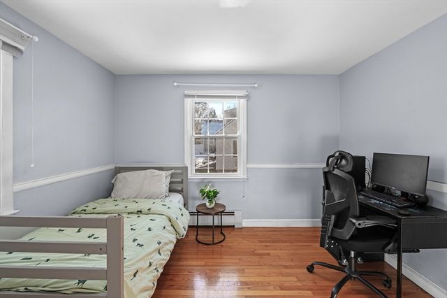 129 Moody St, North Andover, MA 01845