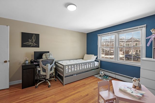 129 Moody St, North Andover, MA 01845