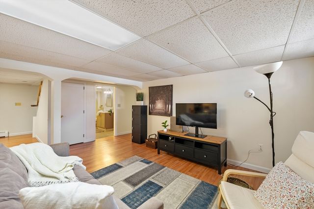 129 Moody St, North Andover, MA 01845