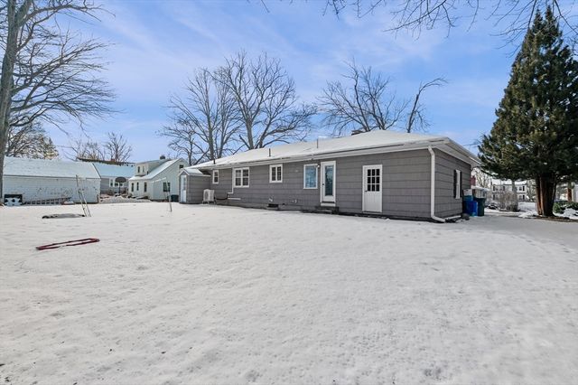 129 Moody St, North Andover, MA 01845