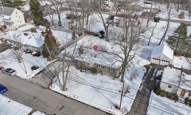 129 Moody St, North Andover, MA 01845