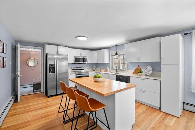 129 Moody St, North Andover, MA 01845