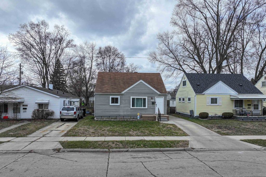 27345 Palmer Blvd Street, Madison Heights, MI 48071