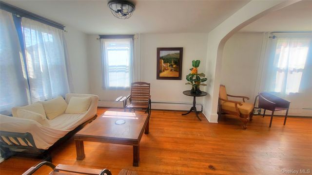 1 Mansion Street, Poughkeepsie, NY 12601