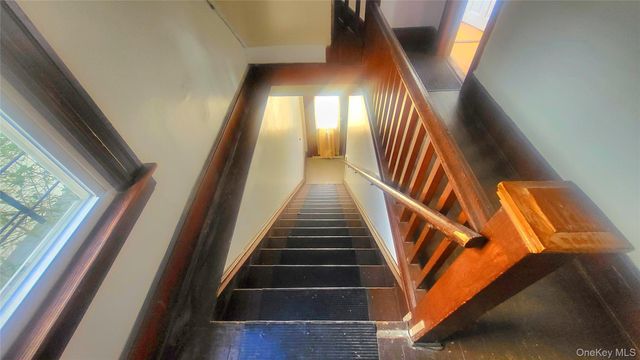 1 Mansion Street, Poughkeepsie, NY 12601