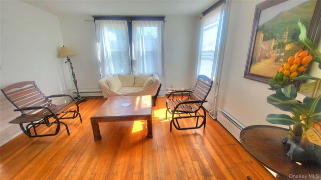 1 Mansion Street, Poughkeepsie, NY 12601