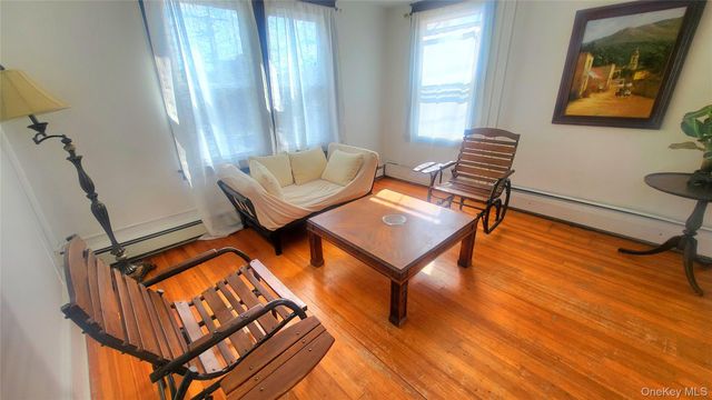 1 Mansion Street, Poughkeepsie, NY 12601