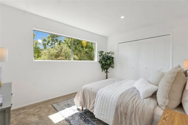 18201 Erwin Street, Tarzana, CA 91335