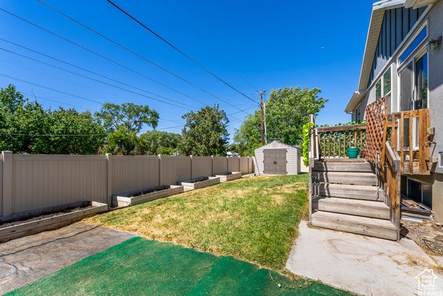 178 E FLICKER DR, Sandy, UT 84070