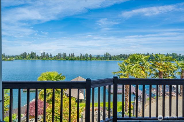 1601 Tacoma Point Drive E, Lake Tapps, WA 98391