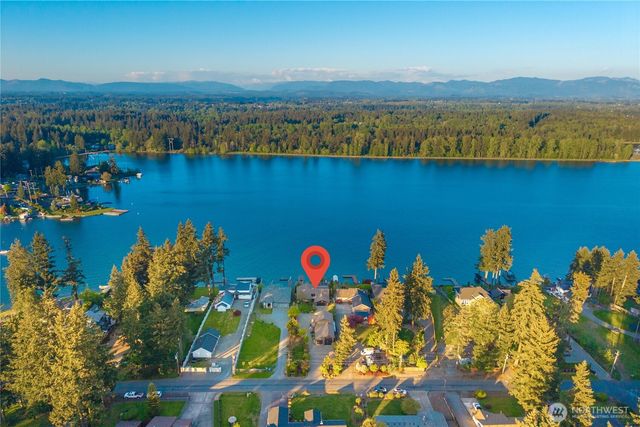 1601 Tacoma Point Drive E, Lake Tapps, WA 98391
