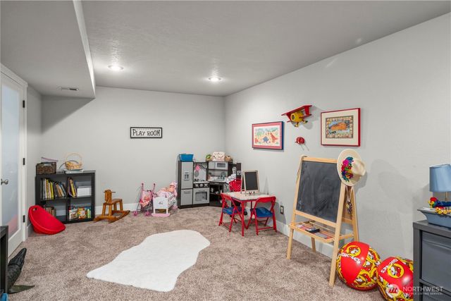 1601 Tacoma Point Drive E, Lake Tapps, WA 98391