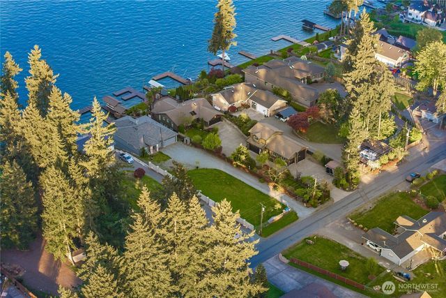 1601 Tacoma Point Drive E, Lake Tapps, WA 98391