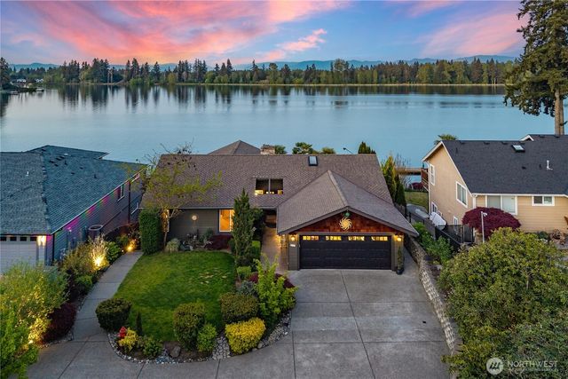 1601 Tacoma Point Drive E, Lake Tapps, WA 98391
