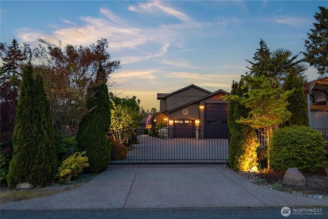 1601 Tacoma Point Drive E, Lake Tapps, WA 98391