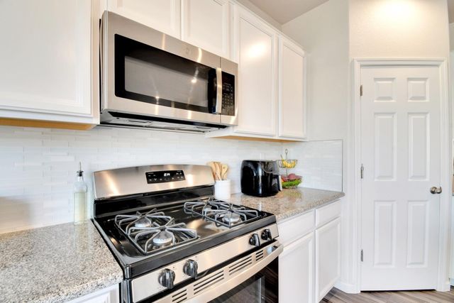 9597 Ogden Ranch Rd, Sacramento, CA 95829