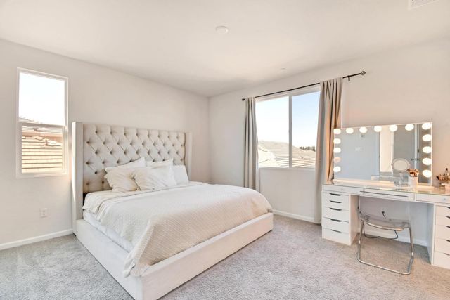 9597 Ogden Ranch Rd, Sacramento, CA 95829