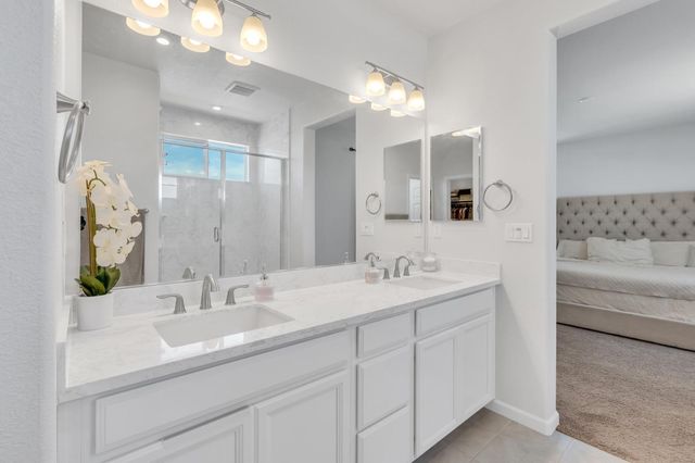 9597 Ogden Ranch Rd, Sacramento, CA 95829