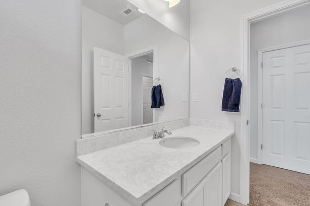 9597 Ogden Ranch Rd, Sacramento, CA 95829