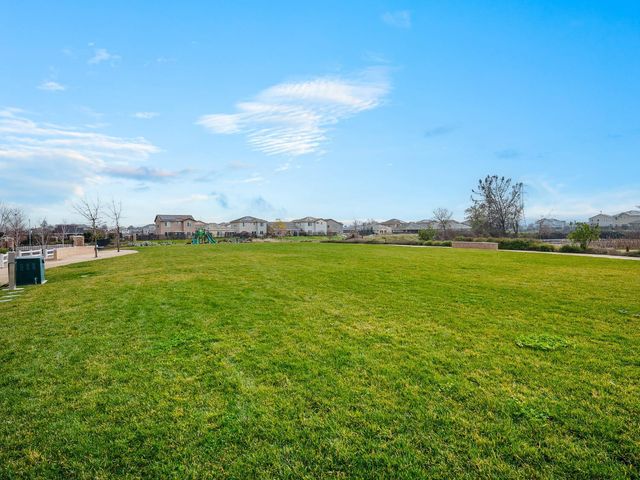 9597 Ogden Ranch Rd, Sacramento, CA 95829