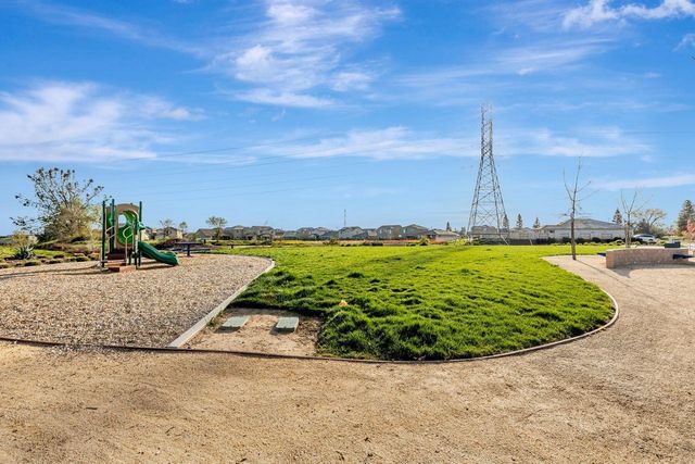 9597 Ogden Ranch Rd, Sacramento, CA 95829