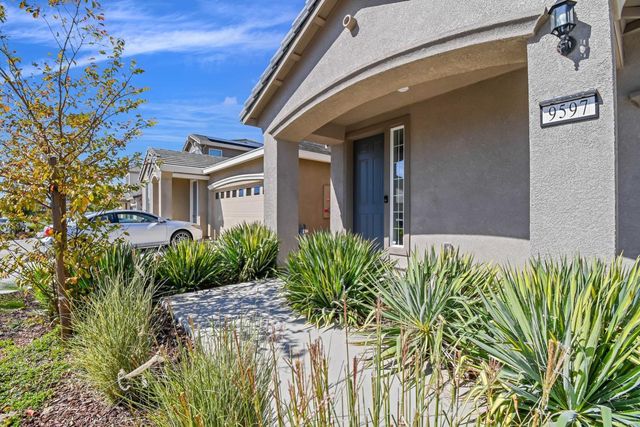 9597 Ogden Ranch Rd, Sacramento, CA 95829