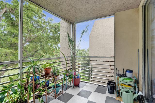 9460 TANGERINE Place 408, Davie, FL 33324
