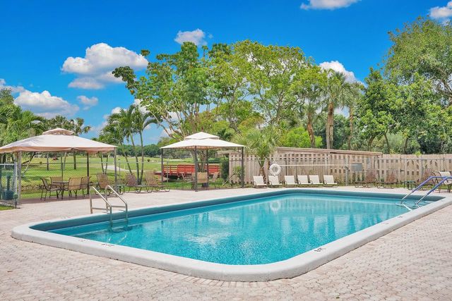 9460 TANGERINE Place 408, Davie, FL 33324