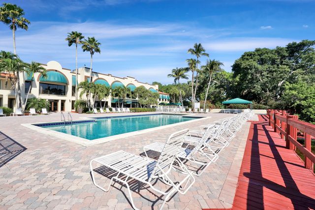 9460 TANGERINE Place 408, Davie, FL 33324
