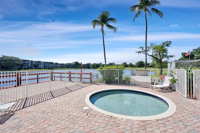 9460 TANGERINE Place 408, Davie, FL 33324