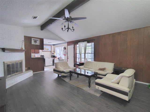 2227 Quail Valley East Drive, Missouri City, TX 77459