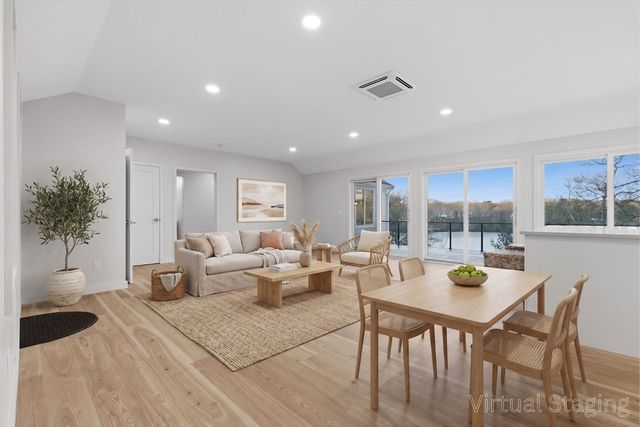 162 Main St, Barnstable, MA 02655