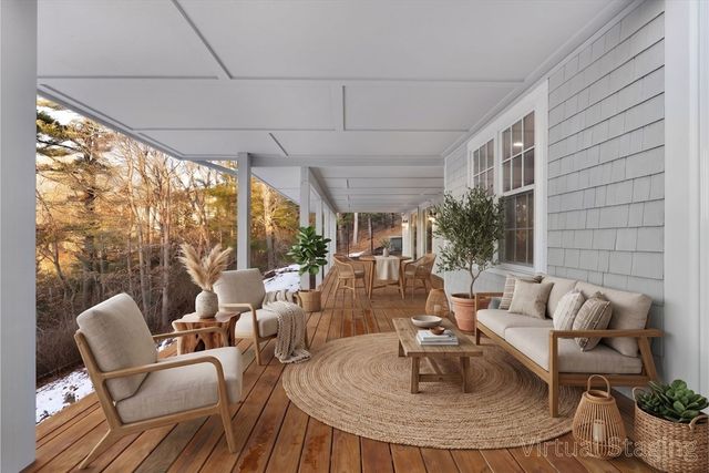 162 Main St, Barnstable, MA 02655