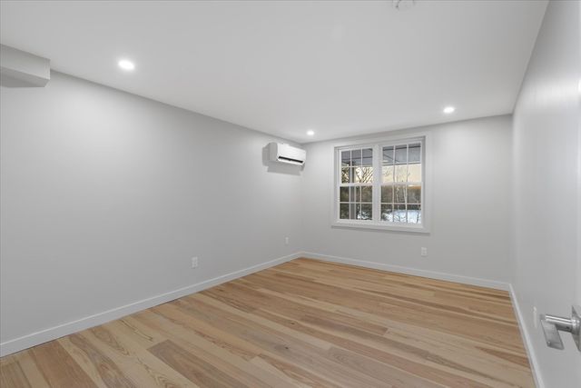 162 Main St, Barnstable, MA 02655