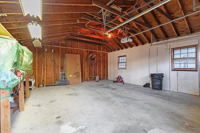 162 Main St, Barnstable, MA 02655