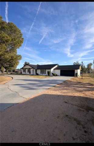 20585 Yucca Loma, Apple Valley, CA 92307